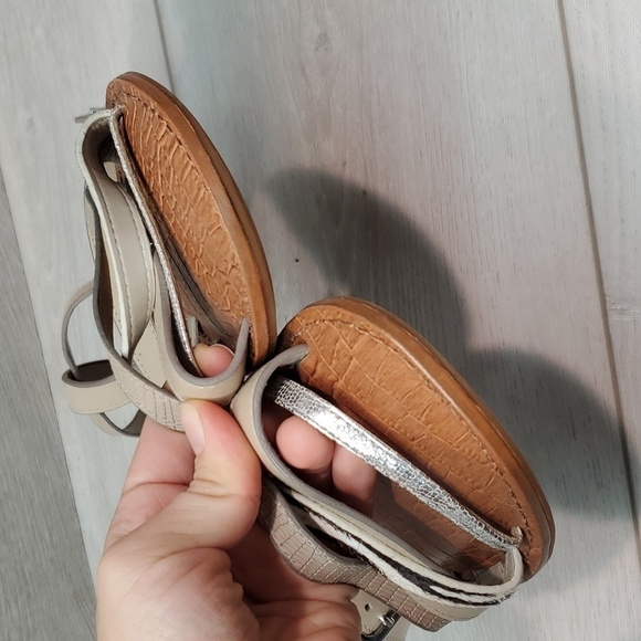 NEW Gianni Bini Womens Saffari Leather Gladiator Sandals Flats shoes sz 8M - Picture 5 of 11